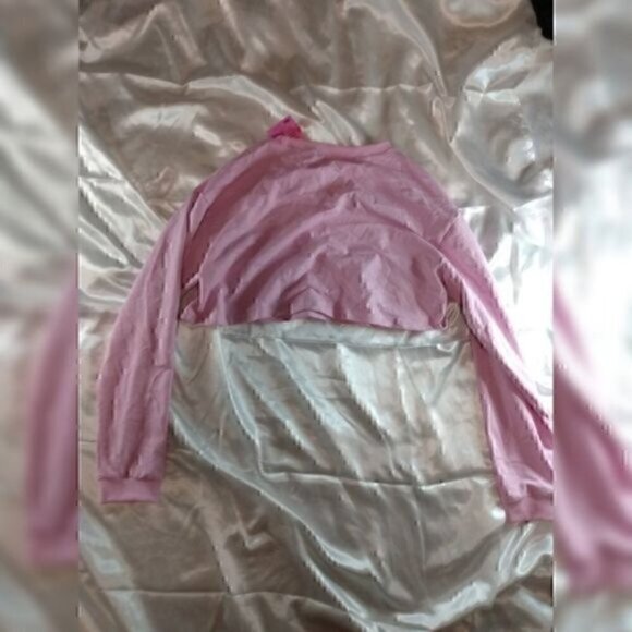 Hello Kitty Cropped Long Sleeve Pink Top Size Large - Picture 6 of 11